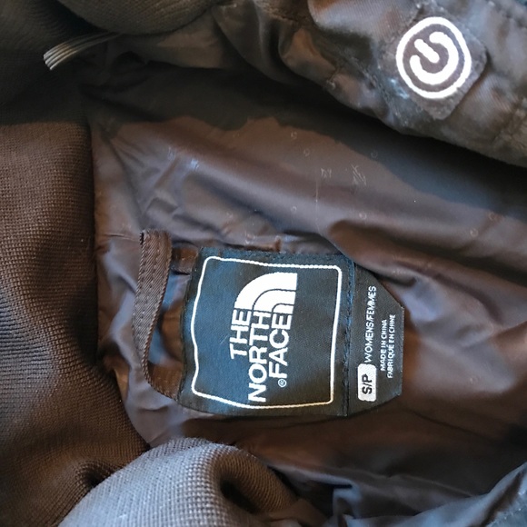 North Face modern bombardier down jacket. - Picture 4 of 4